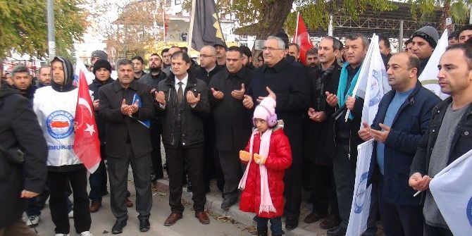 Osmaniye’de "Halep’e Yol Açın" Kampanyasına Destek