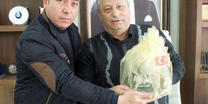 Didim’deki Karadenizlilerden Karadenizli Başkana Ziyaret