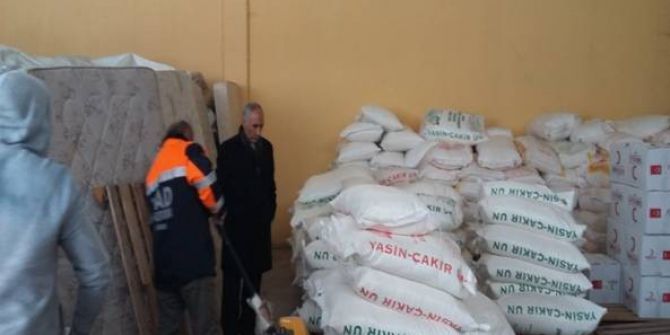 Şeker Ve Makine Fabrika Çalışanlarından Mültecilere 3 Ton Un Yardımı