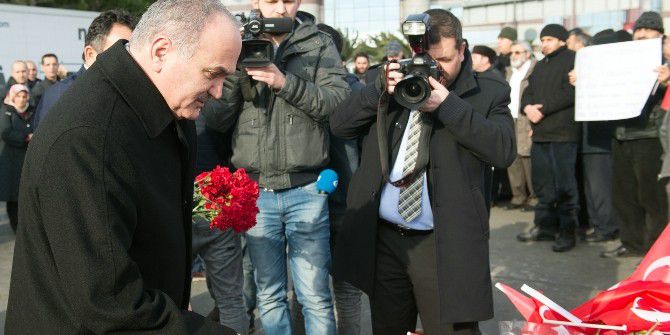 Bakan Özlü: "Türkiye Toplu Bir Saldırı İle Karşı Karşıya"