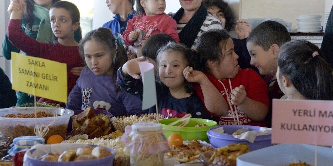 Muratpaşa Engelsiz Kafe’de Yerli Malı Haftası Kutlandı