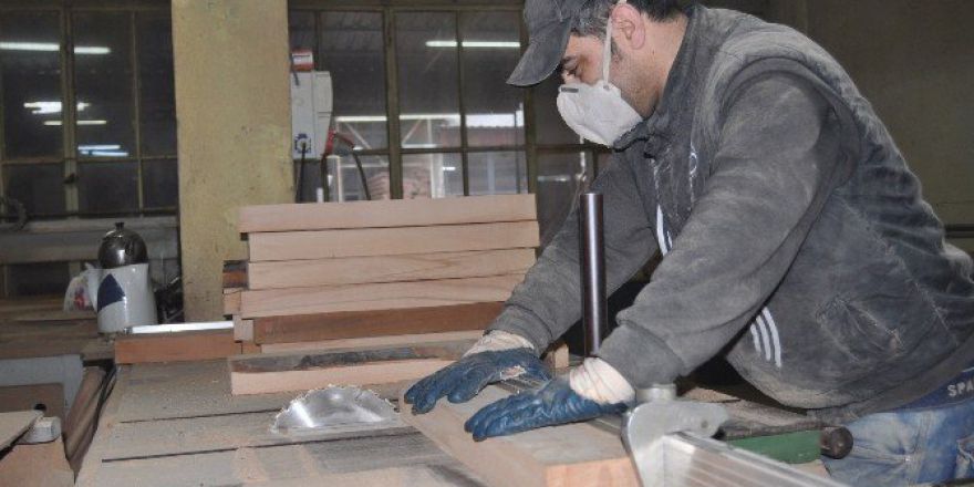 Mobilyacılıkta Belgesiz İşçi Çalıştırmak Yasaklandı