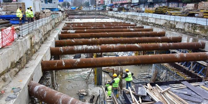 Ünye Ticaret Merkezi Hızla Sürüyor