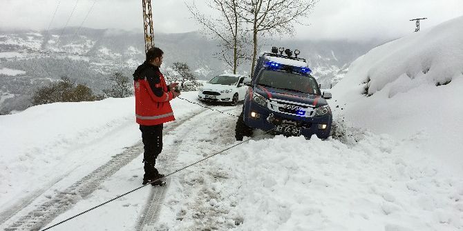 Umke Ve Özel İdare Ekiplerinin Karda Zorlu Mesaisi