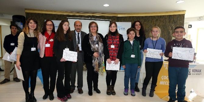 Konaklı Çocuklardan Demokrasi Örneği