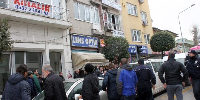 Hdp Binası Önünde Terör Tepkisi