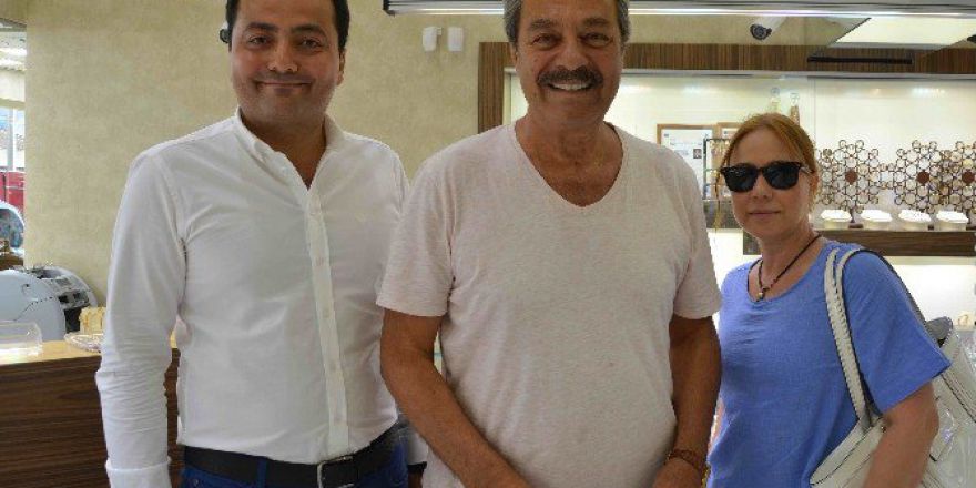 Kadir İnanır’a Muğla’da Yoğun İlgi