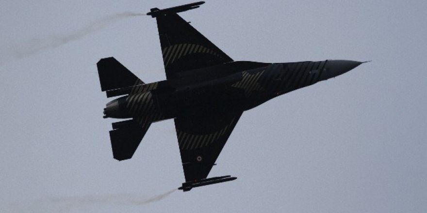 Antalya, Solotürk’ü Denizde İzledi