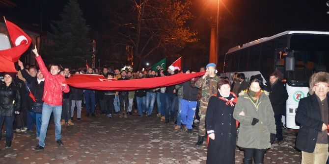 Sapanca’da Teröre Tepki Yürüyüşü Gerçekleşti