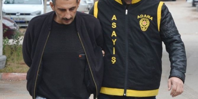 Hırsızı Ev Sahibi Yakaladı