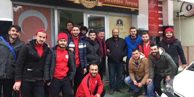 Bilecikspor Liderliğini Akşam Yemeği İle Kutladı