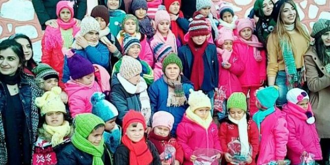 Öğrencilere Atkı Bere Ve Kırtasiye Malzemeleri Dağıtıldı