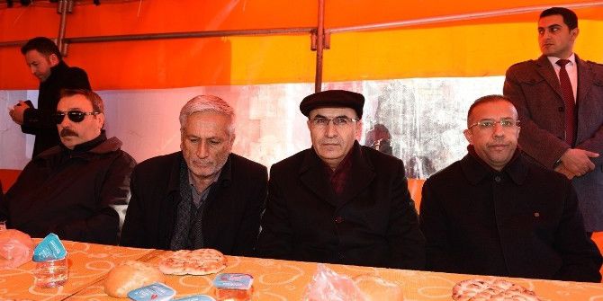 Vali Demirtaş, Şehit Polisin Mevlidine Katıldı