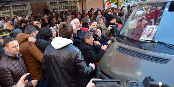Kayseri Şehidinin Cenazesi İstanbul’daki Baba Ocağına Getirildi