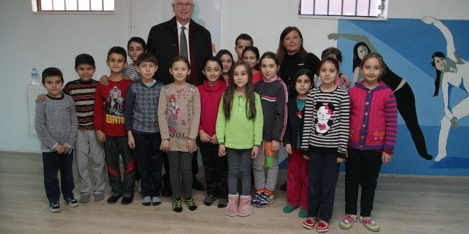 Odunpazarı’ndan Çocuklara Halk Oyunları Kursu