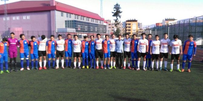 Maça Hakem Atamayı Unuttular