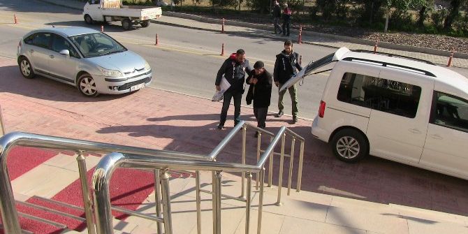 8 Bin 500 Liralık Milli Piyango Bileti Çalan Zanlı Yakalandı