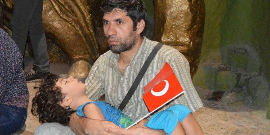 Turgutlulu Vatandaşlar Sokağa Döküldü