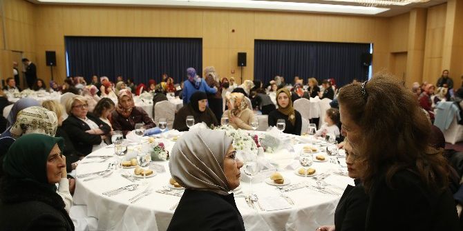 Emine Erdoğan, Trabzon’da Şehit Aileleri İle Buluştu