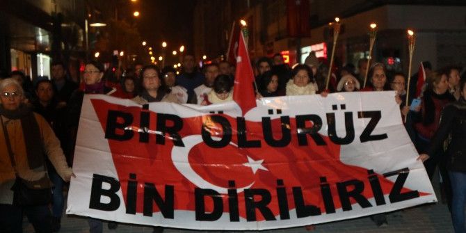 Akhisar’da Teröre Lanet Yürüyüşü
