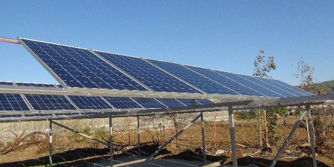 Yüksek Enerji Maliyetlerinden Bunalan Üreticiler, Güneş Enerjisiyle Seralarını Sulamaya Başladı