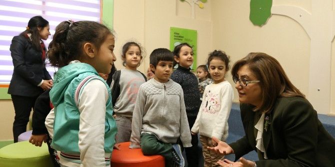 Türkiye’nin İlk Uygulamalı Çocuk Kütüphanesi Hizmete Girdi