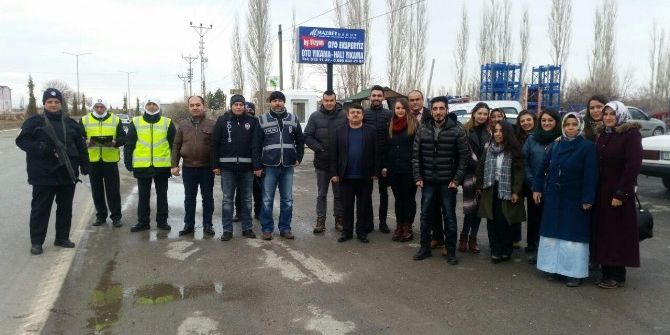 Beyşehir’de Yurt Öğrencilerinden Polise Ziyaret