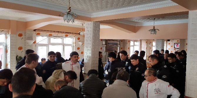 Kader’den Şehitler İçin Mevlit