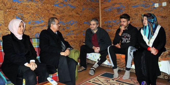 Vali Tapsız’dan Mülteci Ailelere Ziyaret