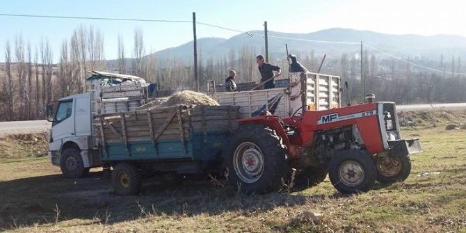 Hisarcıklı Pancar Üreticilerine Yaş Küspe Dağıtıldı