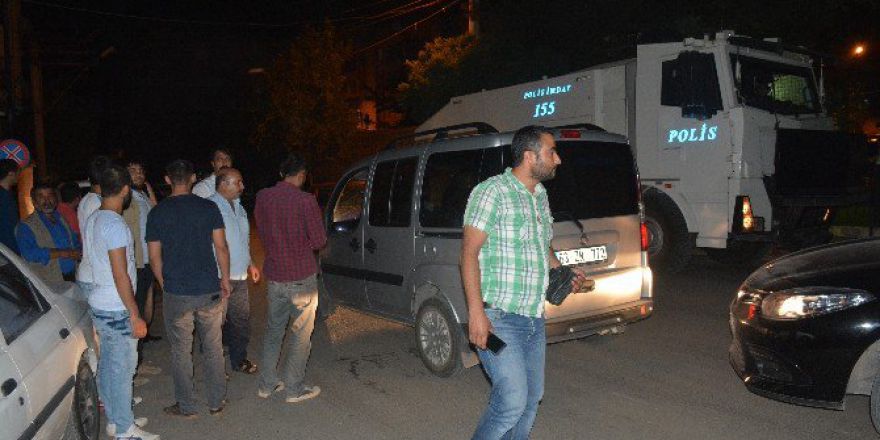 Siverek Darbe Girişimine Karşı Sokağa Döküldü