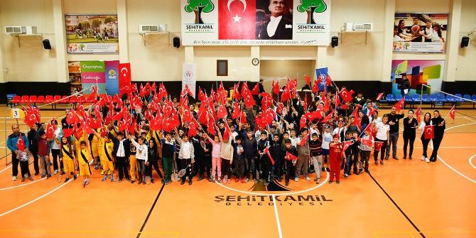 Şehitkamil’de Sporcular Teröre Lanet Yağdırdı