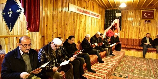 Tosya’da Yaren Meclisi İlk Ocağı Şehitler İçin Yaktı