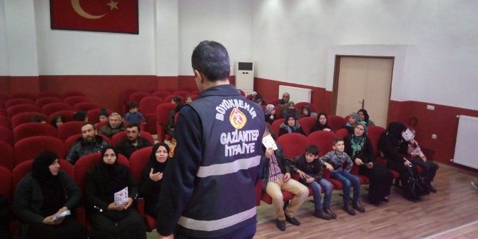 Büyükşehir İtfaiyesinden Suriyelilere Soba Kurulum Ve Kullanım Eğitimi