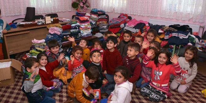 Vize’den Çatak’a Giyim Ve Kırtasiye Yardımı