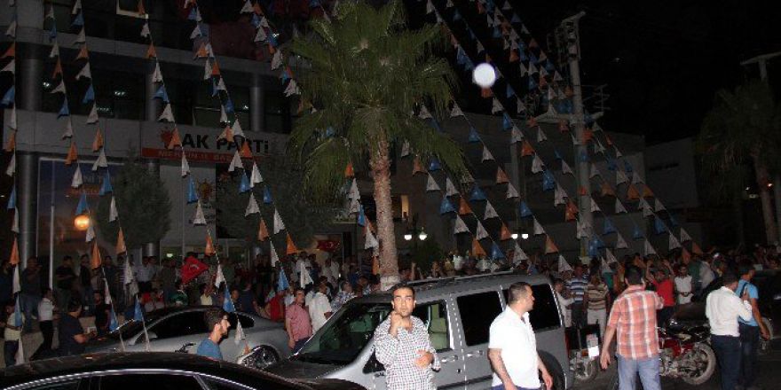 Mersin’de Darbe Girişimi Tepkisi