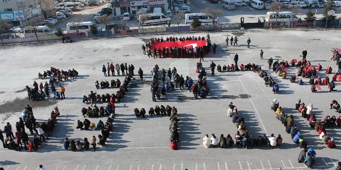 Kayseri’de Ortaokul Öğrencileri Teröre Tepki Gösterdi