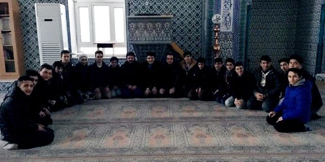 Ak Gençler Şehitleri Sabah Namazında Andı