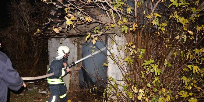 Ortaca’da Odunluk Yangını