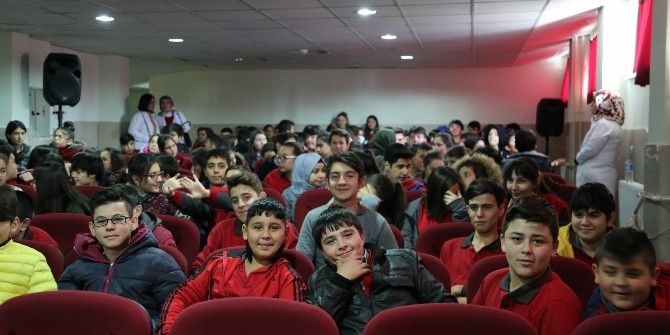 Başkan Akdoğan’dan Öğrencilere Nasihat