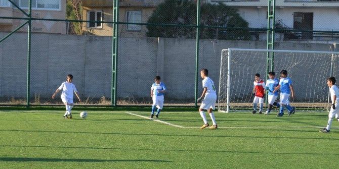 Gömeç’te Mahalle Ligi Başladı