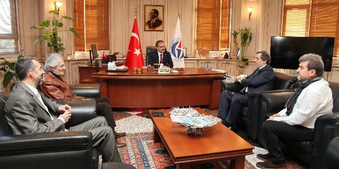 Azerbaycan Milli Müzik Akademisi Rektöründen Gür’e Ziyaret