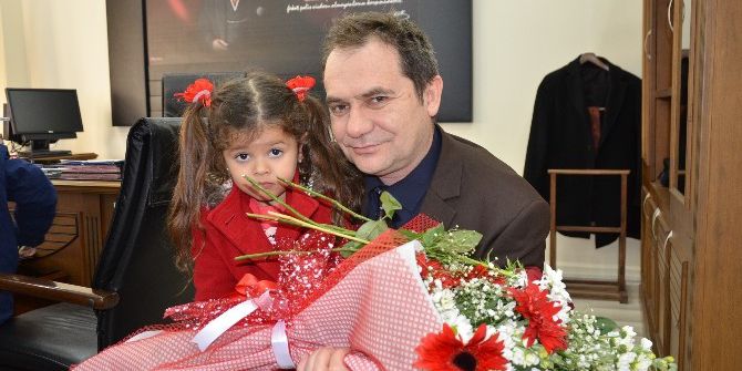 Minik Yüreklerden Büyük Destek