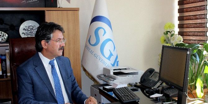 Vatandaşlar E-devlet Hizmetinden Yeterince Faydalanmıyor