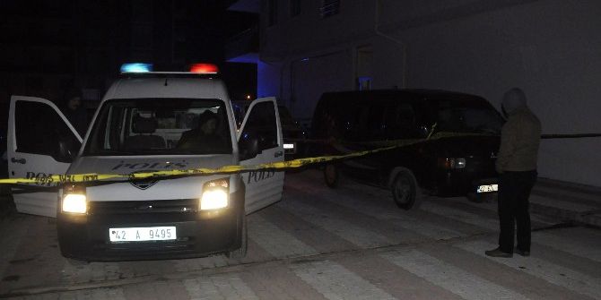 Anteni Tamir Etmek İsterken 8. Kattan Düşerek Öldü