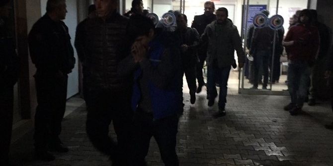 Afganlıların Partisi Karakolda Bitti