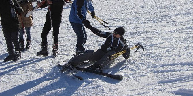 Uludağ’da Tepetaklak Kayak Keyfi...