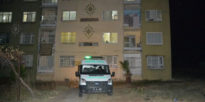 Elektrikli Battaniyeden Yangın Çıktı