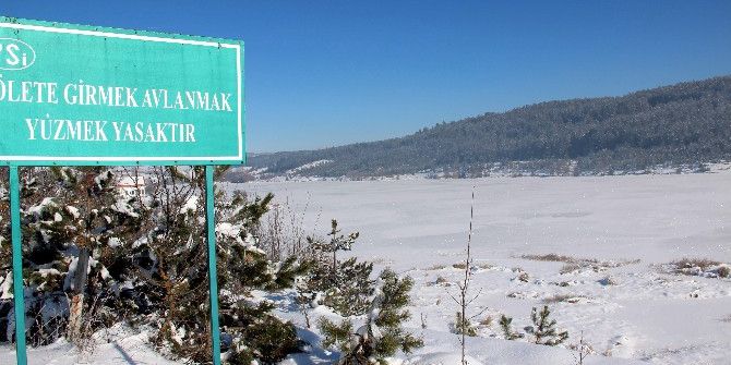 Eflani’de Göletler Dondu