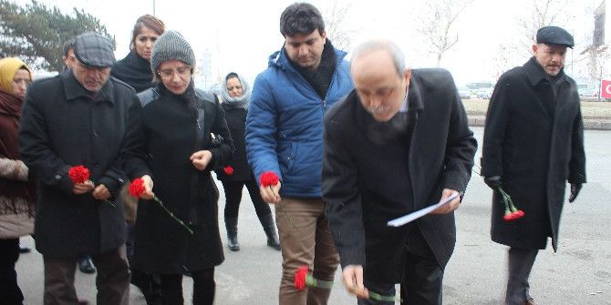 Agü Akademisyenleri, Şehit Komandolar Durağı’nı Ziyaret Etti